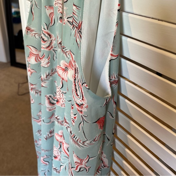 High Neck Sleeveless Dress - Picture 11 of 14